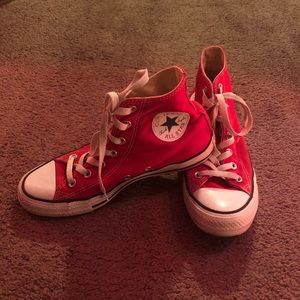RED HIGHTOP CONVERSE